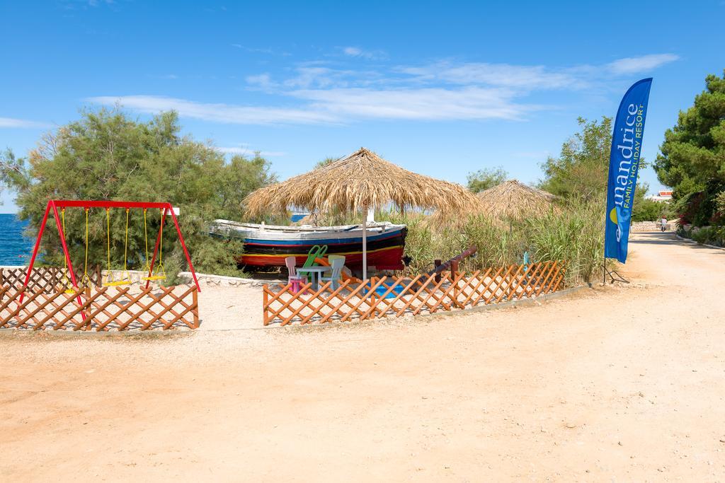 Holiday Park Mandrice Mandre Zimmer foto